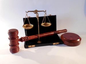 У Запоріжжі за корупційну схему виїзду на окуповані території засуджено групу осіб