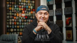 “Новое время” перебирає версії походження мільярдів Максима Кріппи