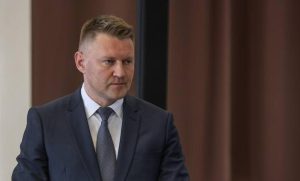Тіні олігархів над стратегічною держкомпанією: на посаду керівника «Газмереж» просувають кандидата зі зв’язками з Курченком та Фірташем