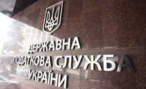 Армія «паперових» мільярдерів: як тисячі фіктивних компаній на одній людині покриваються державним мовчанням